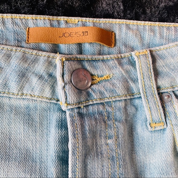 Joe’s Jeans Floral Blue Jeans - Picture 2 of 6